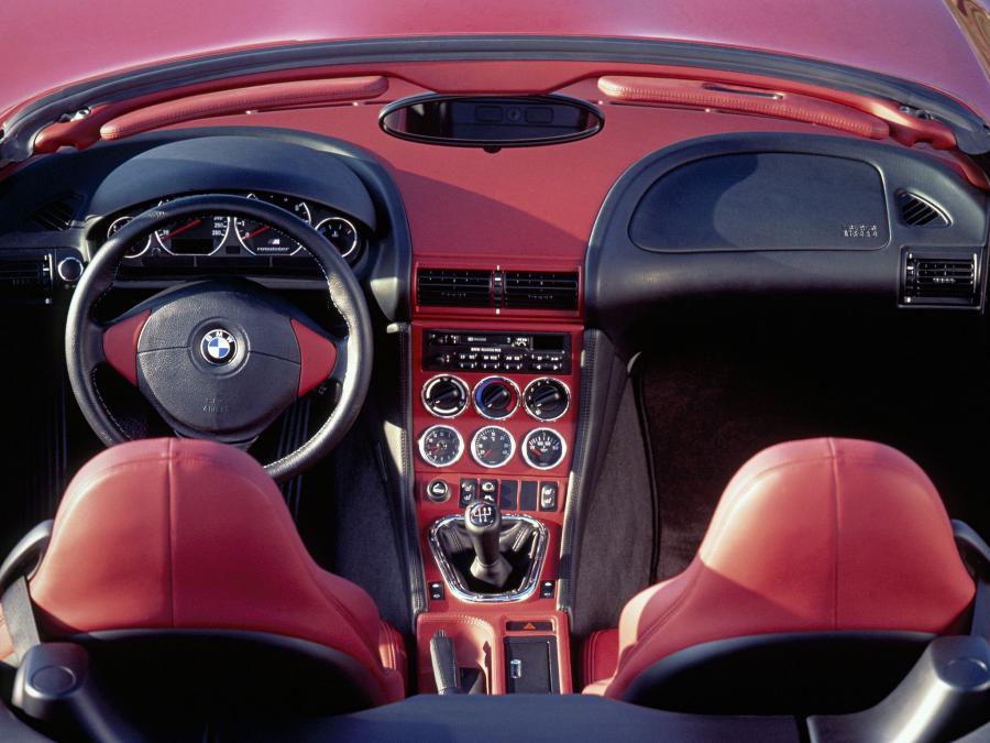 Торпедо BMW Z3 M Roadster (E36/7) 1996 года  (фото 37 из 37)